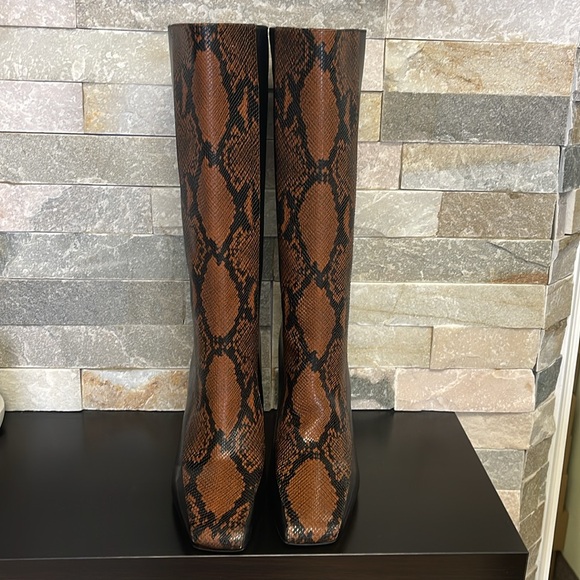 Jimmy Choo Mabyn 85 Leather Heeled Knee-High Boots - Picture 6 of 17